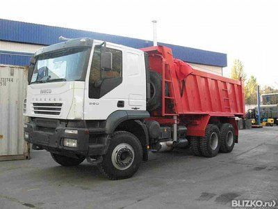 Аренда самосвала IVECO, грузоподъемность 25 тн, объем 18 м3