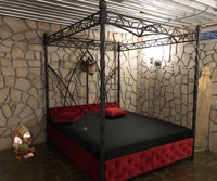 Кованая кровать с балдахином Готика